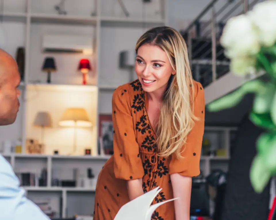 Business professional using LinkedIn automation tools